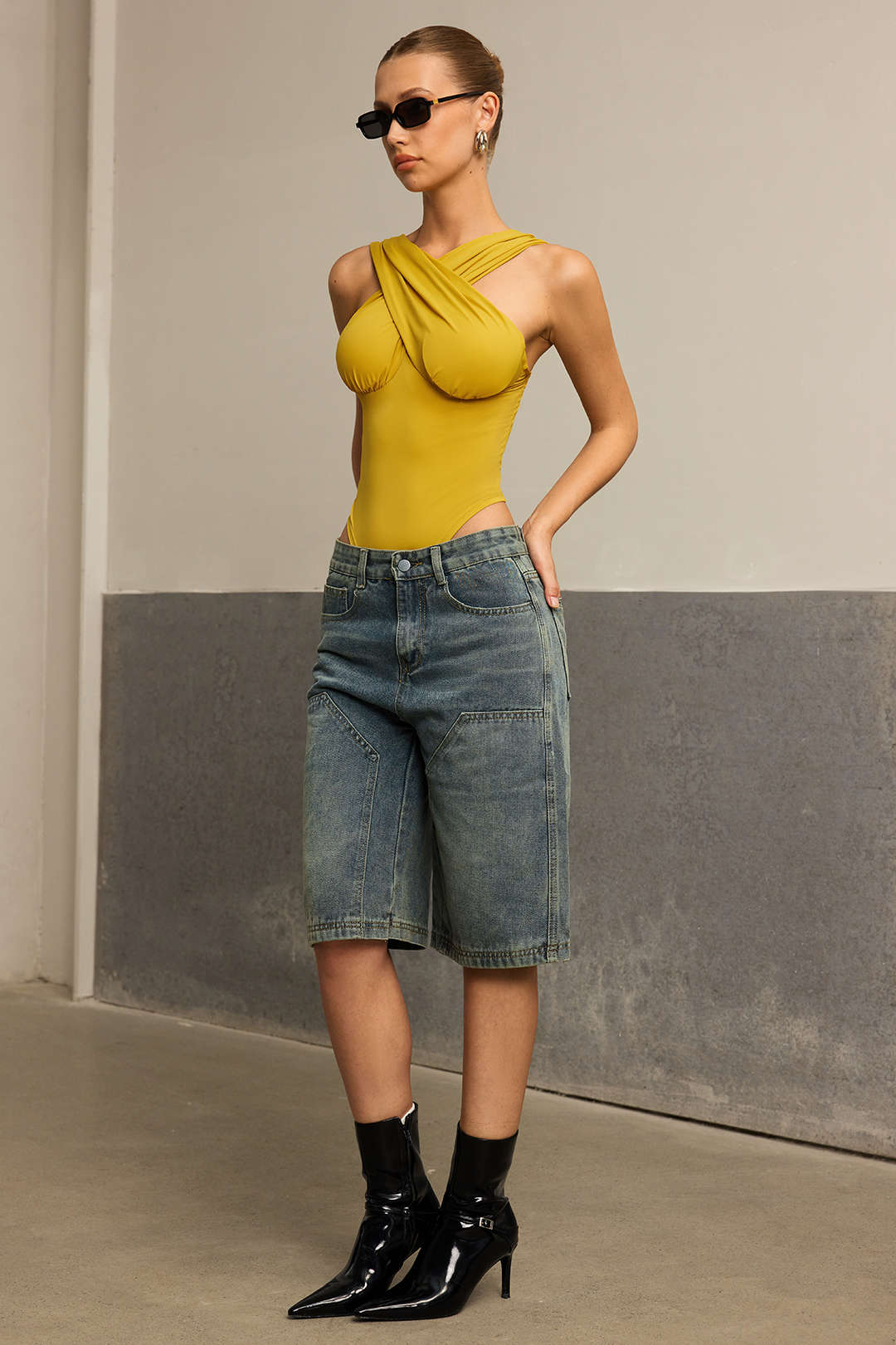 Ruched Crossed Backless Bustier Bodysuit