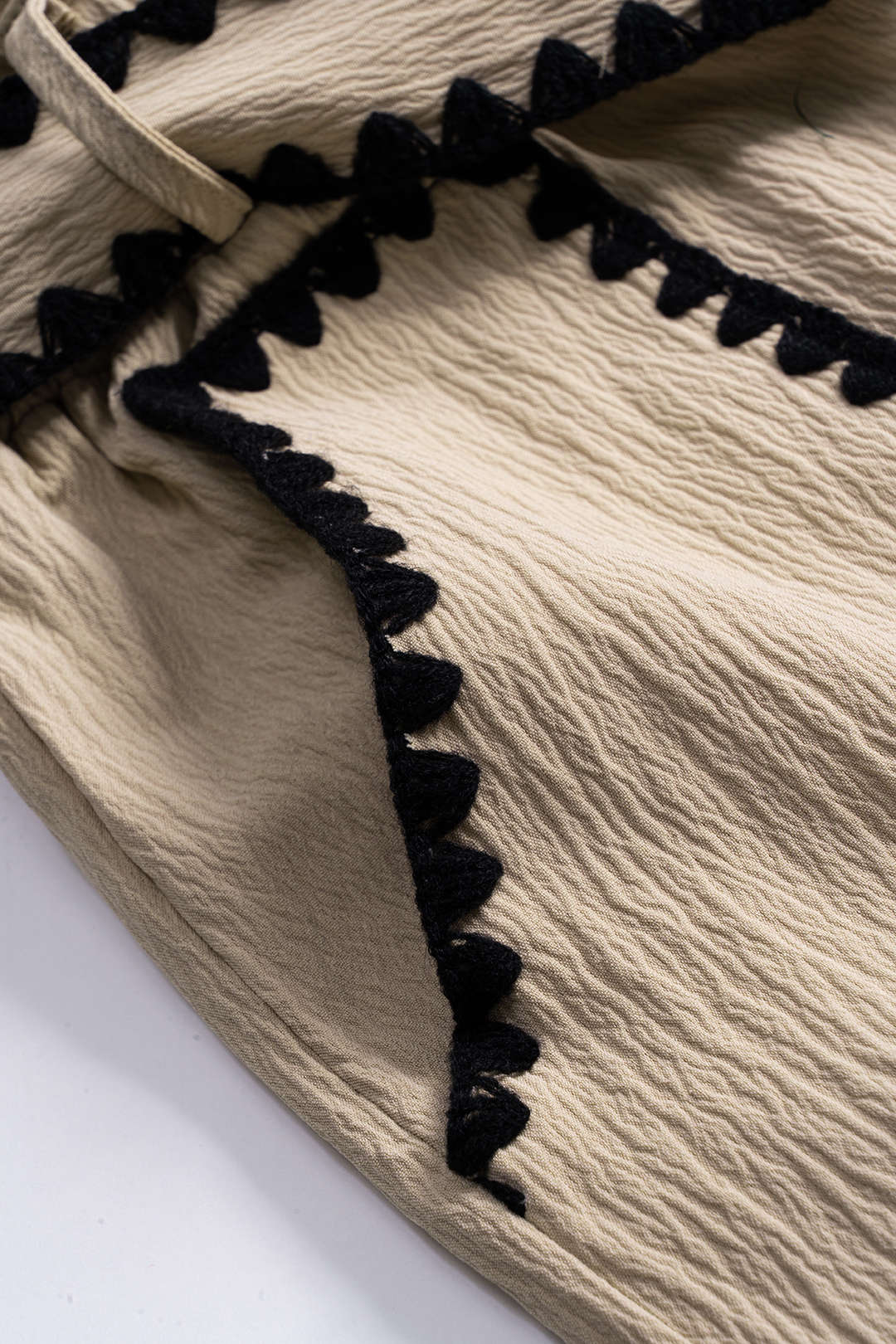 Tie-Up Contrast Shorts