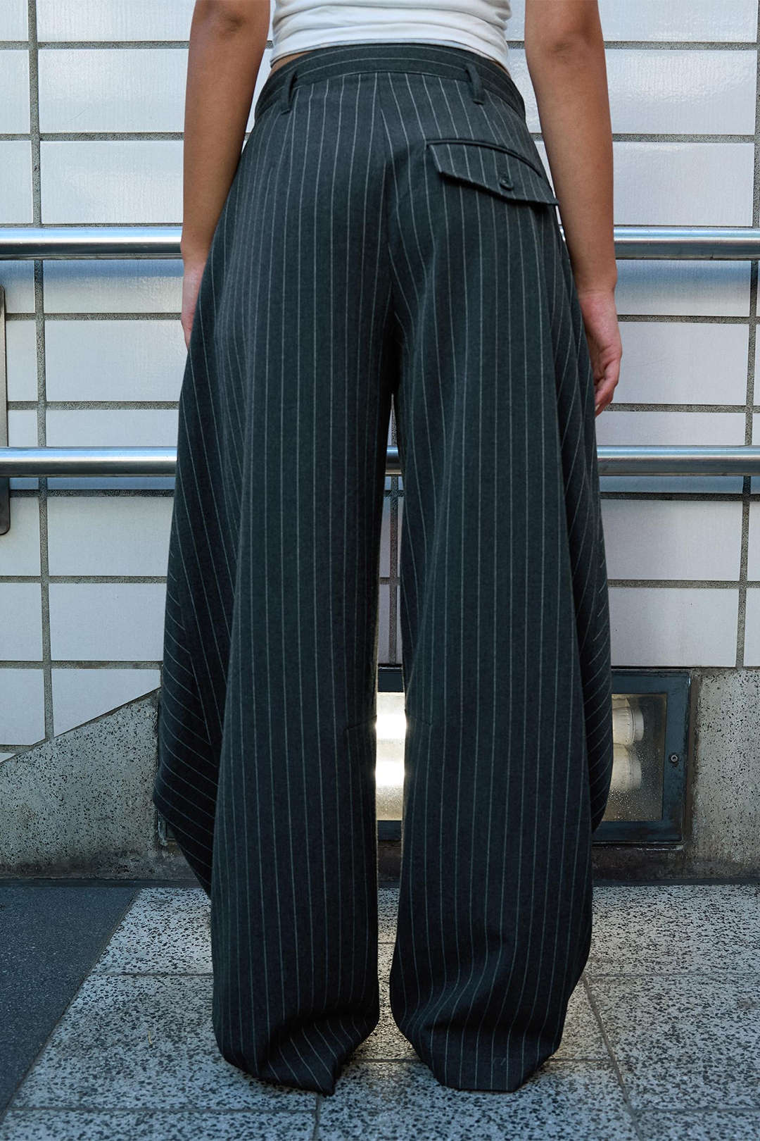 Stripes Print Button Pocket Ruched Pants