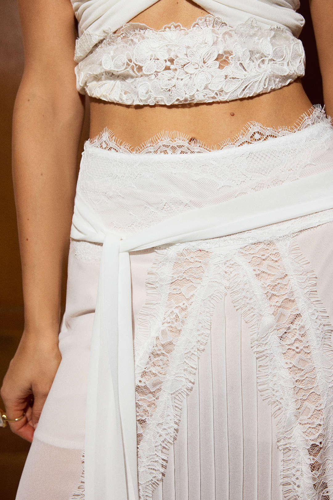 Lace Tie-Up Pleated Skirt