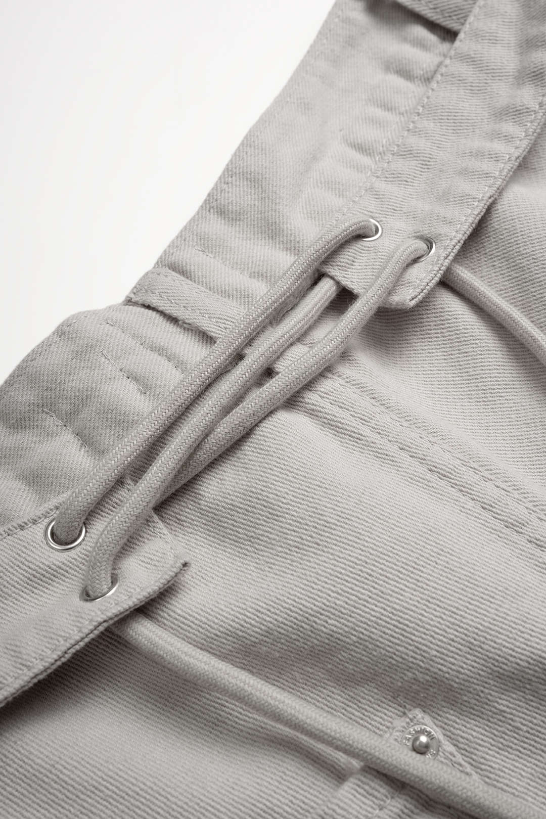 Tie Back Pocket Barrel Jeans