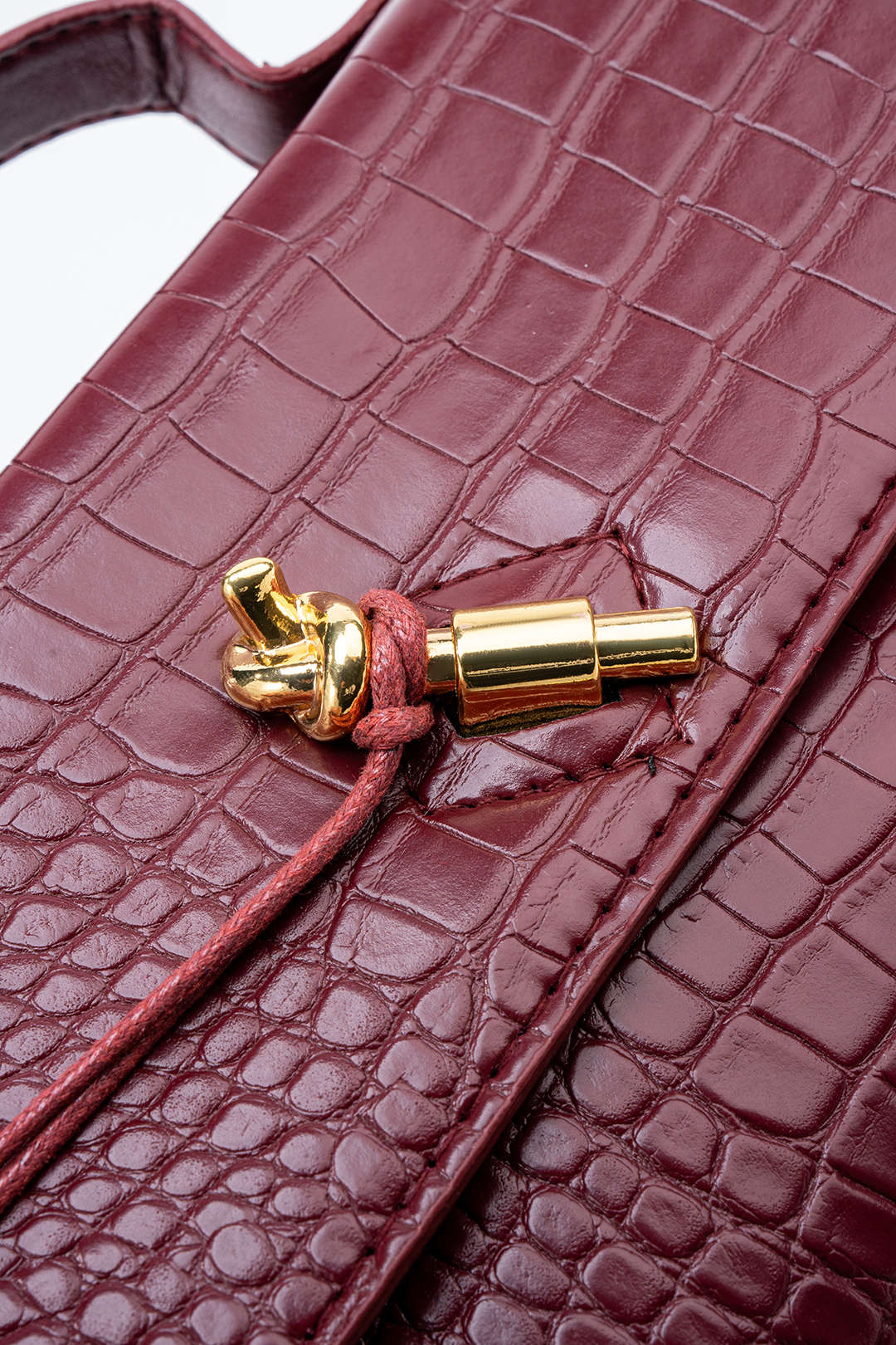 Crocodile Pattern Metallic Lock Clutch Bag